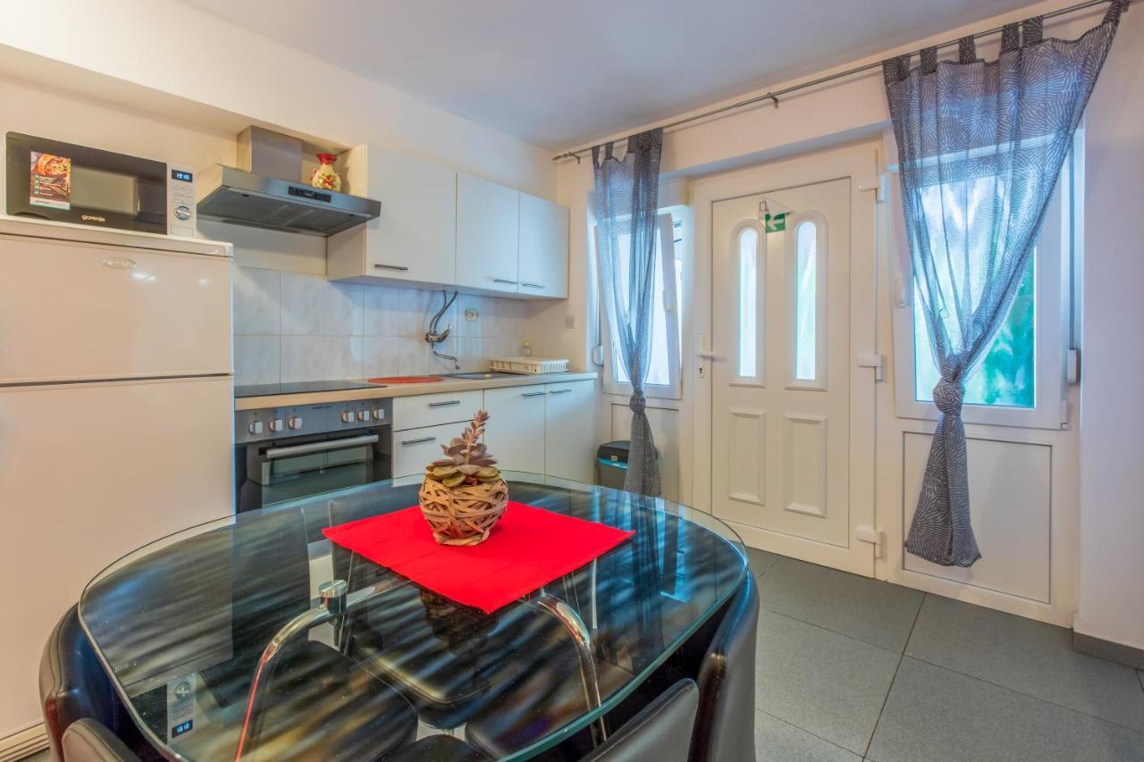 Apartmani Visnja تْسْغيكفانِتْسا المظهر الخارجي الصورة